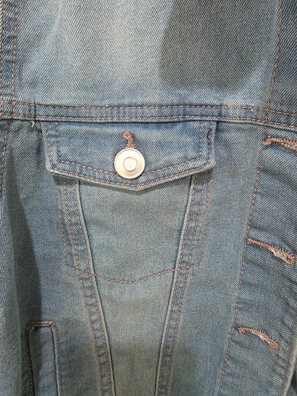 Baccini Light Wash Denim Jean Jacket – Women’s Small Button Front Classic - Picture 6 of 12